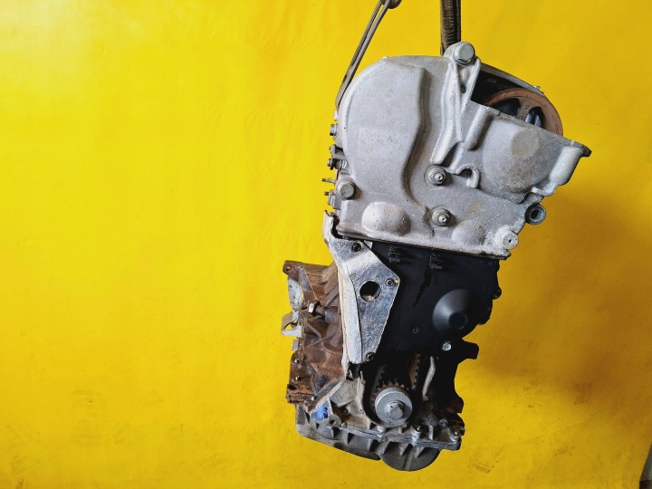 MOTEUR RENAULT SCENIC II 2.0 TURBO ESSENCE F4K NR82
