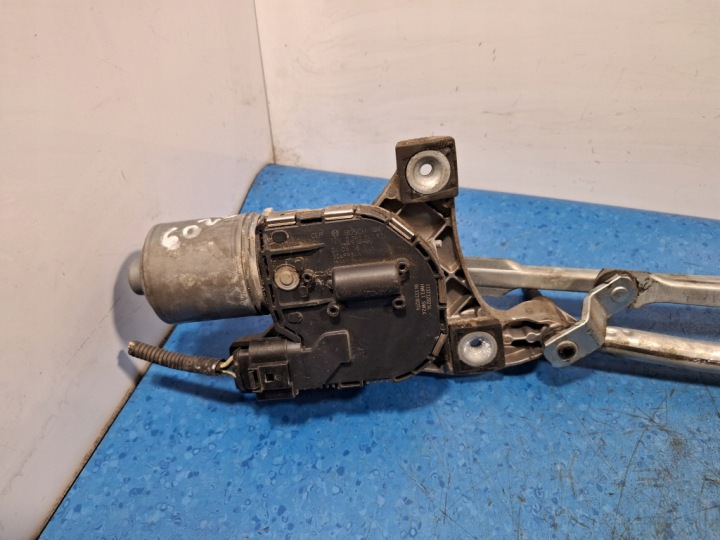 VOLVO V50 MÉCANISME PETIT MOTEUR ESSUIE-GLACES AVANT 0390241924 D 4204 T