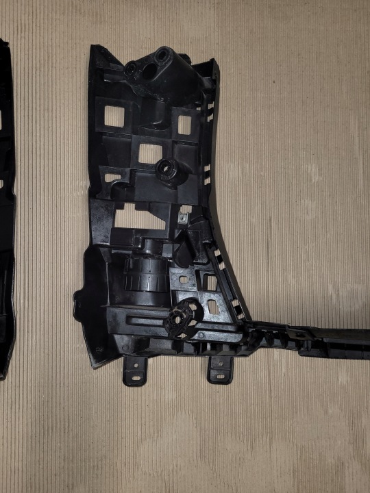 BMW X5 G05 GLISSIÈRE SUPPORT PARE-CHOCS ARRIÈRE ARRIÈRE RH