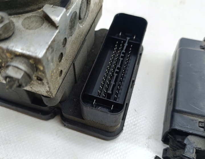 POMPE ABS VW GOLF VI ATE 1K0614517BE 1K0907379AP