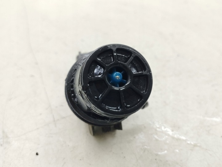 MAZDA CX-7 POMPE LAVE-GLACE 2011 8603109120