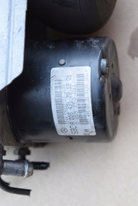 MERCEDES W211 W219 POMPE DE FREIN SBC ABS 0054317912