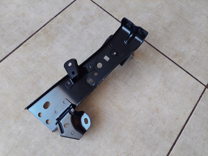 SUPPORT FIXATION GARDE-BOUE GAUCHE AVANT MAZDA 6 III 13-20