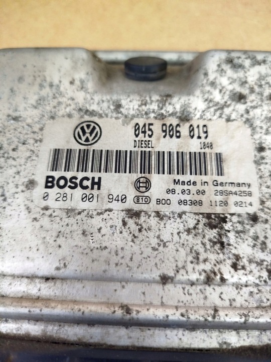 ORDINATEUR CONTRÔLEUR MOTEUR VOLKSWAGEN POLO 1,4 TDI 99R. 045906019