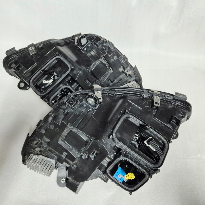 MERCEDES C CLASSE DANS 205 PHARE L+P COMPLET LED ILS EUROPE A2059063204