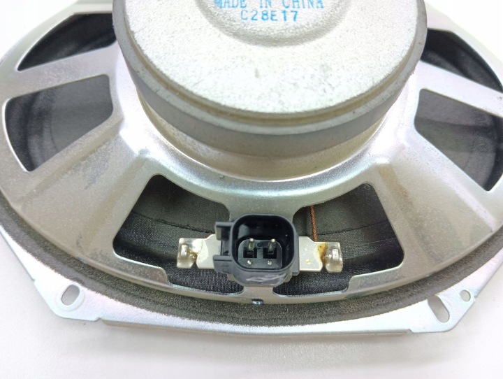MAZDA 5 2008 DROITE CÔTÉ HAUT-PARLEUR PORTES ARRIÈRE