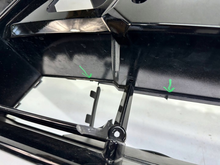 PARE-CHOCS AVANT AVANT LAMBORGHINI URUS 4ML807437