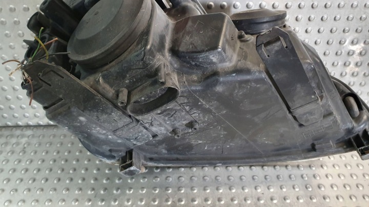 PHARE AVANT DROITE FORD C-MAX LIFT 06- 7M51-13W030-AC