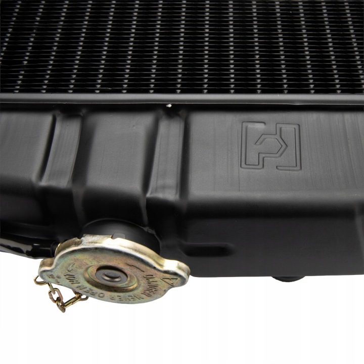 RADIATEUR EAU ZETOR 5211 7211, 72011312