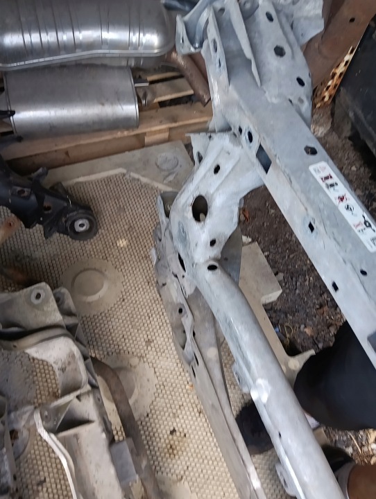 BMW 3 G20 G21 CHÂSSIS CHÂSSIS BERCEAU POUTRE AVANT AVANT 4X4 X-DRIVE 6883293