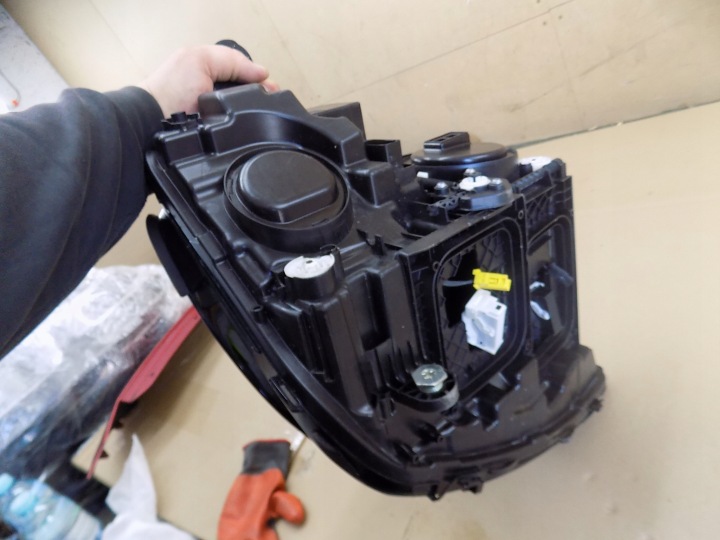 MERCEDES E CLASSE W213 LIFT MULTIBEAM LED PHARE GAUCHE AVANT A2139068309 0RG.