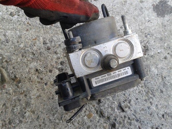 POMPE ABS FIAT GRANDE PUNTO 1.3 MTJ 0265800598