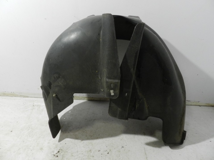 PASSAGE DE ROUE ARRIÈRE DROIT VW PASSAT B5 UNIVERSEL 3B0810972F