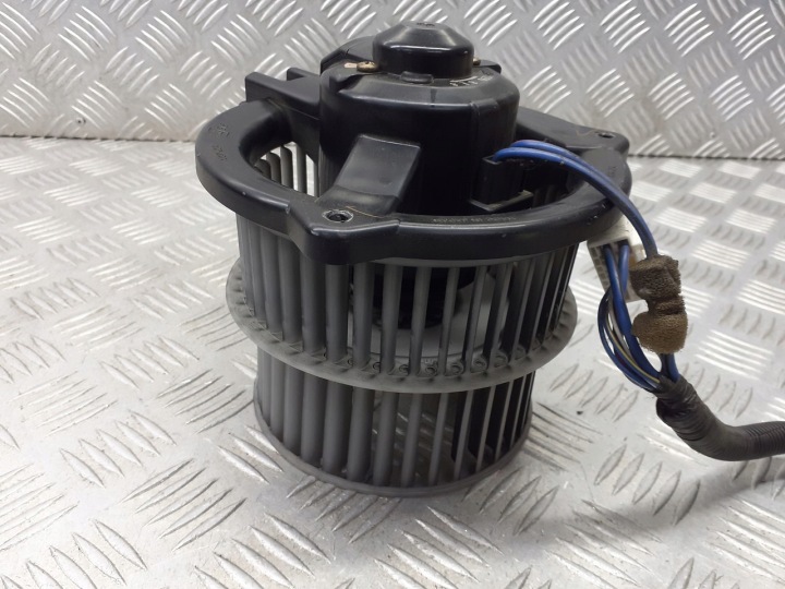 VENTILATEUR CONDUIT D'AIR TOYOTA YARIS I 1.4 D4D 194000-1290
