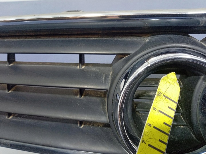 AUDI A3 8L CALANDRE GRILLE 8L0853651A
