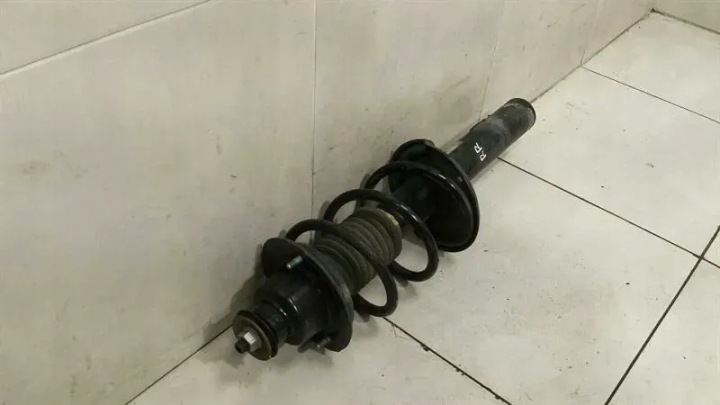 PORSCHE BOXSTER 987 RIGHT SHOCK AMORTISSEUR REAR 98733305114 SHOCK AMORTISSEUR R…