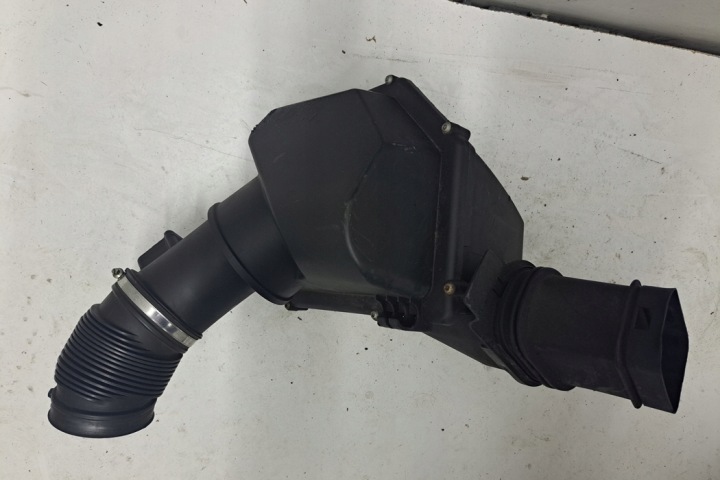 CHÂSSIS FILTRE AIR BMW 6 GRAN COUPÉ (F06) 7843291 4.4L GASOLINE 441KW