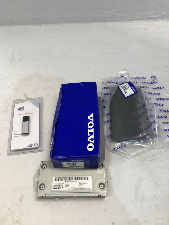 VOLVO V70 S80 II AMPLIFICATEUR MODULE RADIO KIT