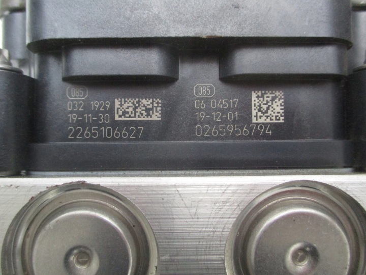 RENAULT CAPTUR II CLIO V POMPE ABS 19-23 ANNÉE 476601675R 0265956794