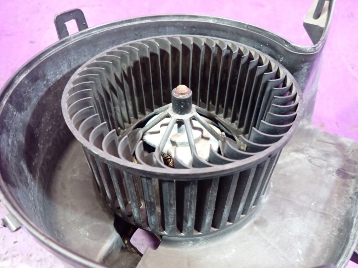 OPEL VECTRA C 05-09 LIFT VENTILATEUR CONDUIT D'AIR VENTILATEUR 985852T