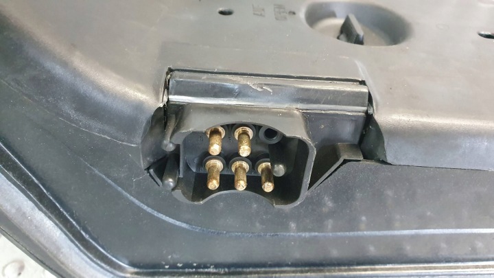 PHARE ARRIÈRE DROITE MERCEDES W124 1248200264 93-