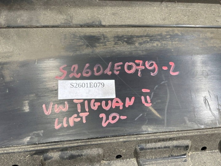VW TIGUAN II 2 5NA 16-20 SPOILER MOULURE GRILLE PARE-CHOCS AVANT AVANT