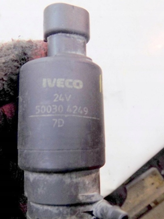 IVECO STRALIS 2004R POMPE LAVE-GLACES 500304249