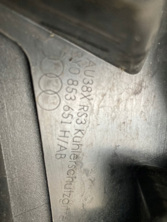 AUDI RS3 8Y0 AVANT CALANDRE 8Y0853651H/AB