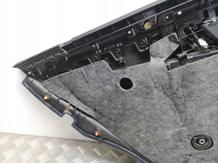 MERCEDES-BENZ E W212 2010 DROITE CÔTÉ CARDAN BRODERIE PORTES ARRIÈRE