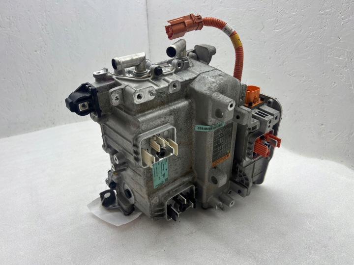 HYUNDAI TUCSON IV NX4 2022 FALOWNIK CONVERTISSEUR TENSION