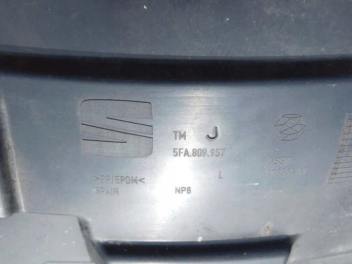 SEAT LEON IV 4 FR PASSAGE DE ROUE GAUCHE AVANT GAUCHE GAUCHE AVANT 5FA809957