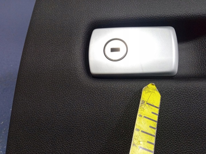 BMW X5 G05 18- BOÎTE À GANTS PASSAGER EUROPE 6991104