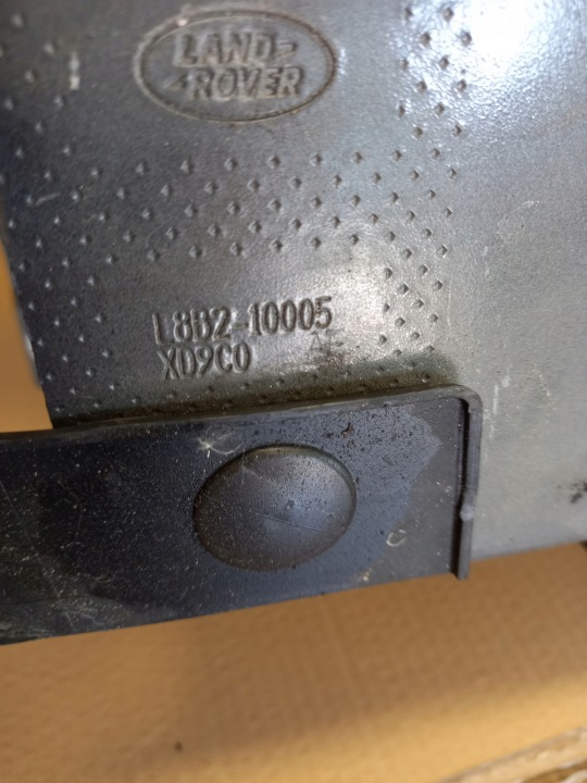 PANNEAU AVANT POUTRE ENSEMBLE RADIATEURS LAND ROVER DEFENDER L663 3.0D LR140351