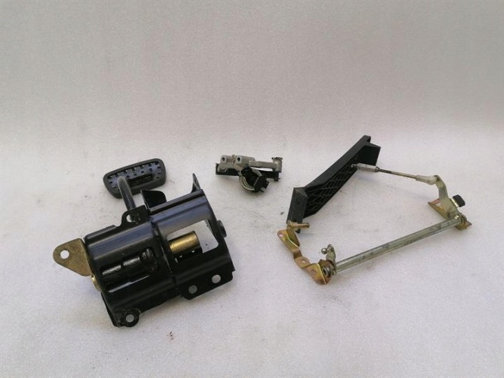 PORSCHE TAYCAN 9J PÉDALE SET CARBONE 9J1721507 ACCELERATOR