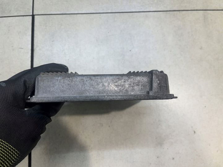 CONTRÔLEUR ORDINATEUR MOTEUR VOLVO V40 1.8B HOM7700863477