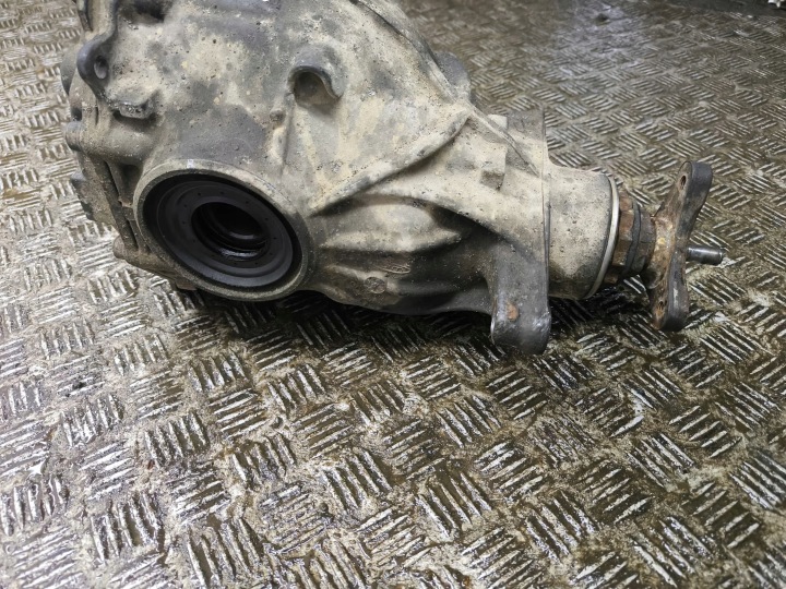 BMW 7 F01 F02 F03 F04 2009 COMPLET DYFERENCJALY