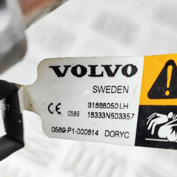 MOYEU CHARNIÈRES CAPOTS VOLVO V90 II 31688050 34279802 2.0L 140KW 2016