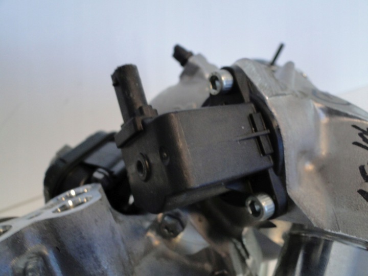 MERCEDES-BENZ OE A2560901300 DISPOSITIF DOLADOWUJACE, SYSTÈME SURALIMENTATION