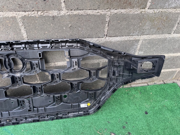AUDI Q8 SQ8 LIFT 23- GRILLE CALANDRE AVANT ORIGINE EUROPE 4M8853651BS