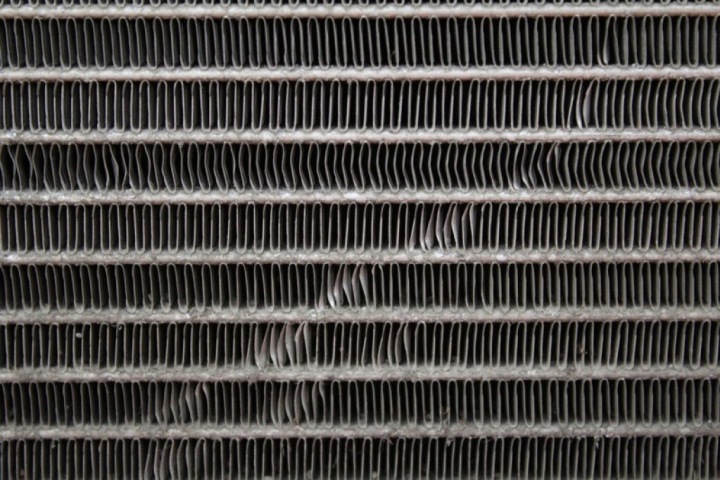 RADIATEUR CLIMATISATION 51785214 CADILLAC CTS 1 I 3.2 V6 223 KM 02-07