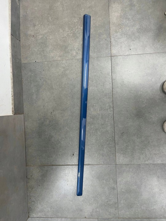MOULURE AVANT GAUCHES PORTES AUDI A4 (8EC, B7) 8E0853953VL 1.9L DIESEL