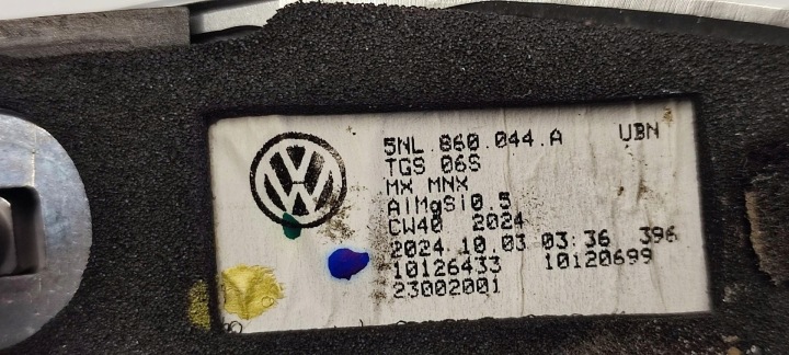 VW TIGUAN II ALLSPACE BARRES DE TOIT TOITS ENSEMBLE 5NL860043A 5NL860044A