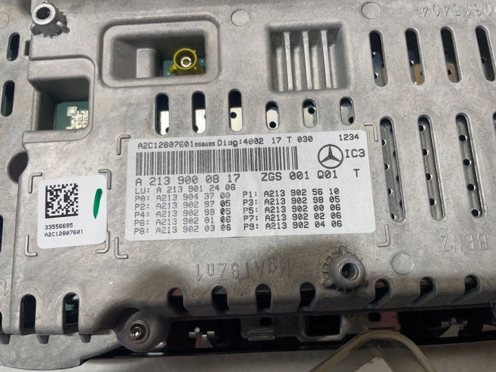 MERCEDES W213 2.0 17R COMPTEUR ÉCRAN MONITEUR A2139000817 A2139009406