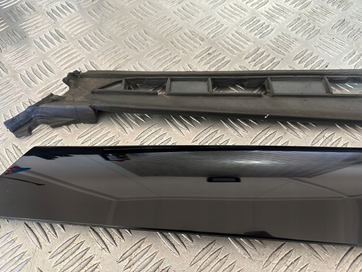 MINI COOPER R50 MOULURE PROTECTION MONTANTS MOUSSE DROIT AVANT PASSAGER 7128158