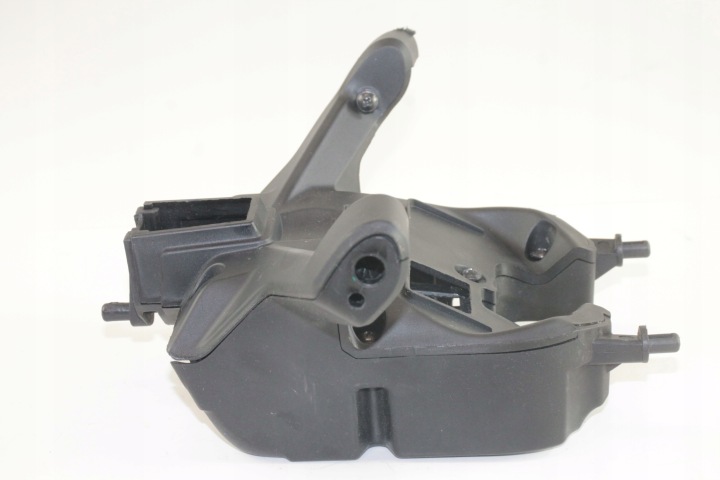 HUSQVARNA SVARTPILEN 125 FIXATION CHÂSSIS PHARES