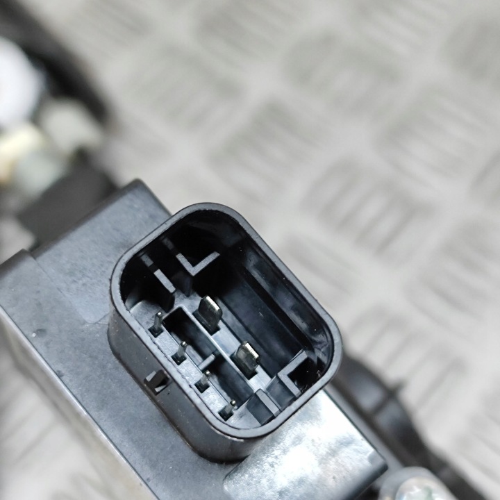BMW 2 F44 2023 AVANT CÔTÉ GAUCHE ÉLÉVATEUR VITRES PORTES AVEC MOTEUR