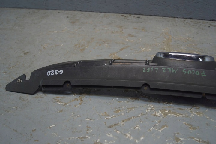 FORD FOCUS MK2 LIFT GRILLE CALANDRE (G320)