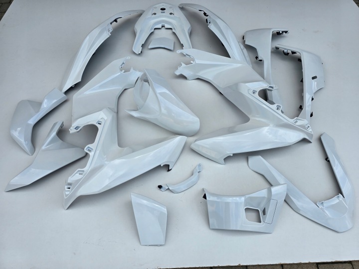 HONDA PCX K1Y 125CM 24R+ SZATA PARE-SOLEIL JEU DÉFLECTEUR D'AIR AILE CASQUETTE BLANCHE