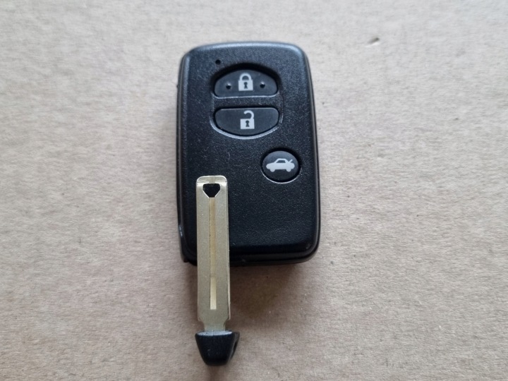 TOYOTA VERSO PRIUS PLUS GT86 AVENSIS B74EA B75EA CLÉ SMART KEY KODOWANI