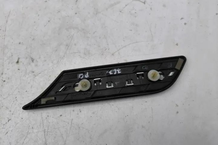 MOULURE ARRIÈRE DROIT GARDE-BOUE SUZUKI VITARA (LY) 7261154P0 1.0L GASOLINE